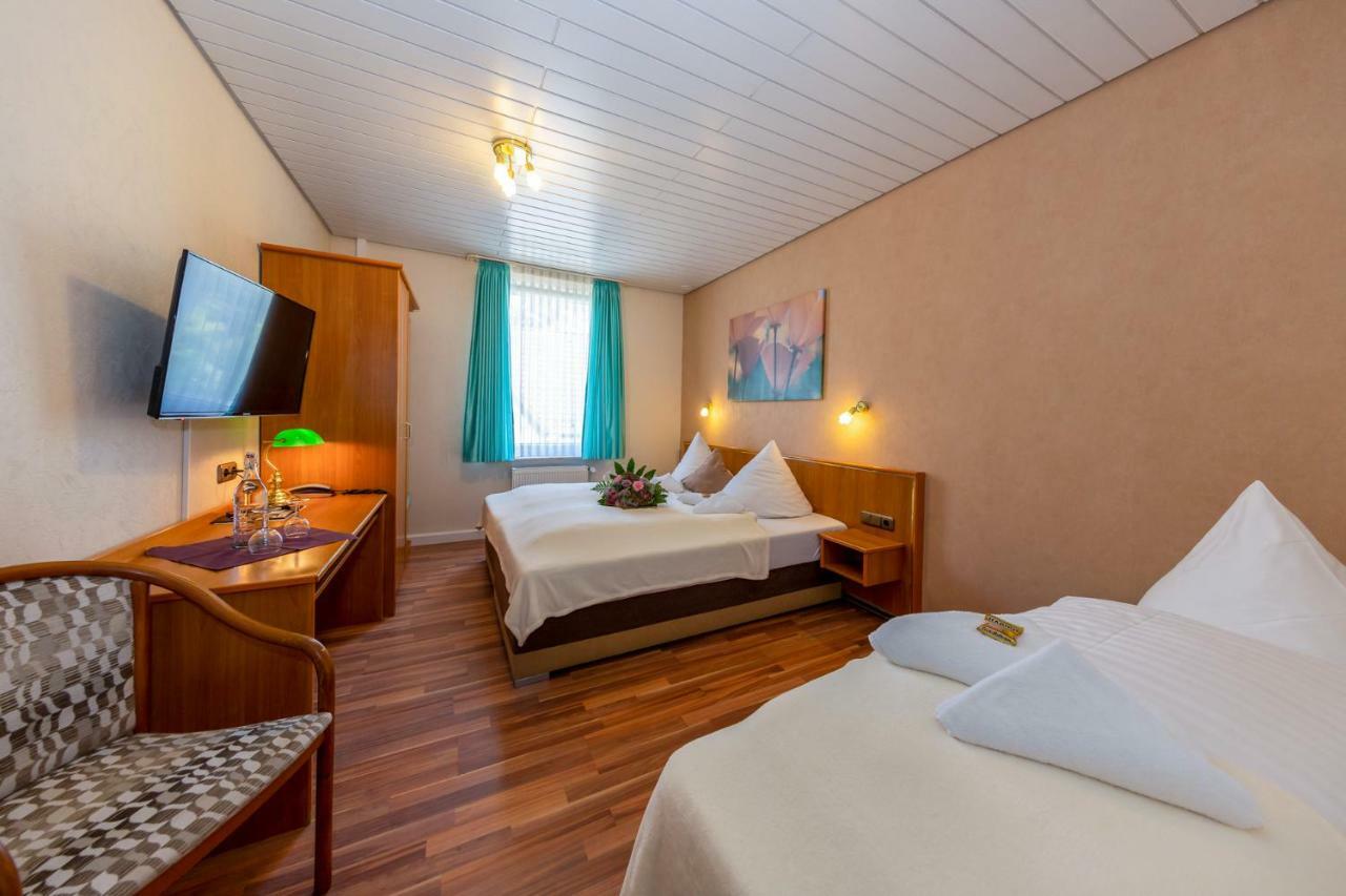 Landhotel Zum Niestetal Ngoại thất bức ảnh